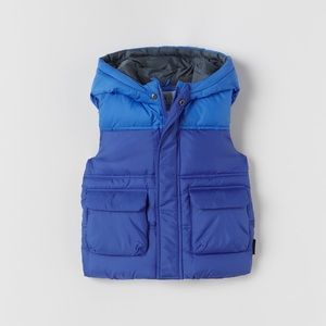 Water repellent puffer vest